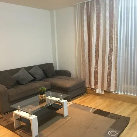 Διαμέρισμα Cocoon 77 *