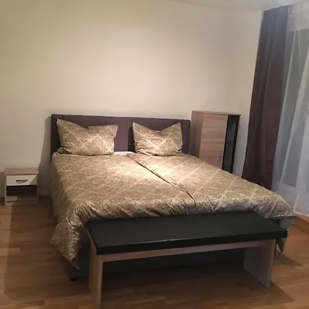 Appartement Cocoon 77 *